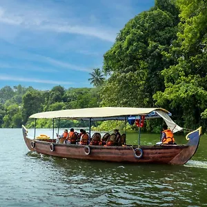 Munkudil Ayurveda & Yoga Retreat India