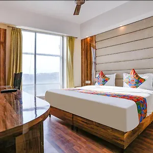 Fabexpress Kapashera Residency Near Igi Airport New Delhi India